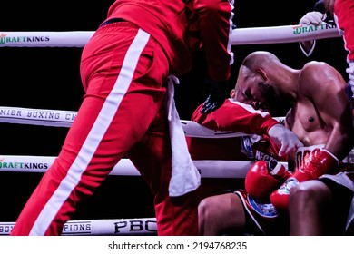 Hollywood, FL, USA. Aug 20, 2022: 2016 Summer Olympics Hector Garcia Defeats WBA Super Featherweight World Champion Roger Gutierrez In Boxing Match