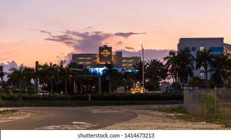 Hollywood, Florida / USA - 6/2/2019: Hard Rock 'Guitar Hotel' In Hollywood. It's A One Of A Kind.  The Only Guitar-shaped Hotel In The World. A 35 Story Building At The Seminole Hard Rock Hotel Casino