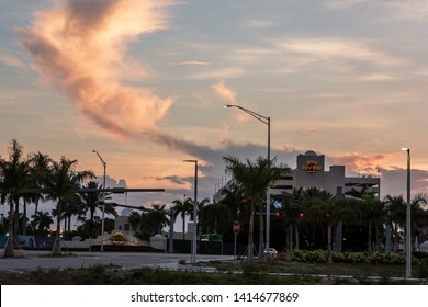 Hollywood, Florida / USA - 6/2/2019: Hard Rock 'Guitar Hotel' In Hollywood. It's A One Of A Kind.  The Only Guitar-shaped Hotel In The World. A 35 Story Building At The Seminole Hard Rock Hotel Casino