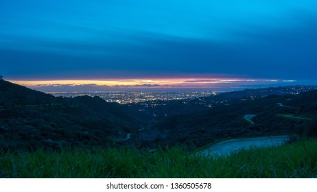 Hollywood Hills Hiking Trail At Sunset In Log Angeles, California