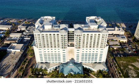 HOLLYWOOD, UNITED STATES - Aug 21, 2021: An aerial view of the front of Jimmy Buffett's Margaritaville Resort in Florida on a sunny day
