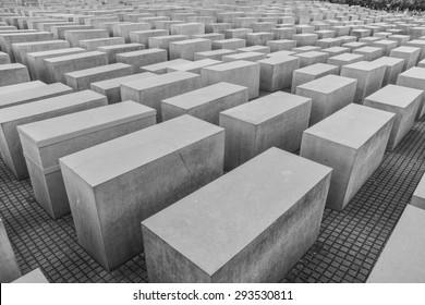 Holocaust - Mahnmal In Berlin