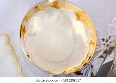 162 First holy communion service Images, Stock Photos & Vectors ...