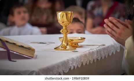 Holy Mass - The Body Of Christ