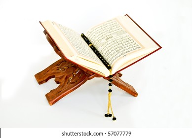 Islamic Books Holy Quran Islamic Library Stock Photo 55795459 ...