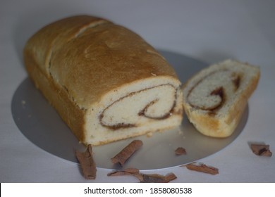 Home Baked Cinnamon Swirl Bread