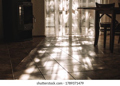 home interior rays of light from the window