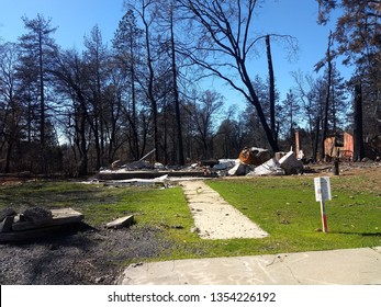 Home Lost To Fire In Paradise California. Wild Fire. Campfire. Forest Fire