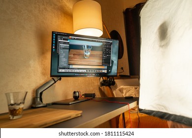 In Home Photography Studio | Photoshoot DIY Set Up | Camera System, Light And Screen
- Abu Dhabi, UAE, July 27, 2020