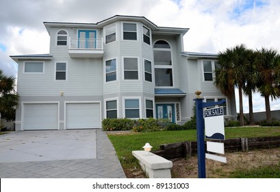 Home For Sale On The East Coast Of Florida Usa