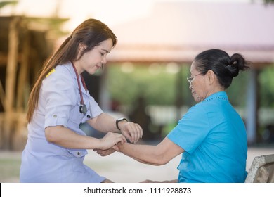 Home Visit By Young Nurse To Elder Women,community Service Of Thailand Public Health