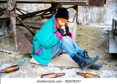 Homeless Woman Bum Stock Photo 782078197 | Shutterstock