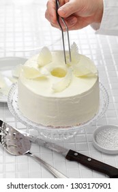 Homemade Angel Food Cake Garnish Ideas, White Chocolate Feathers