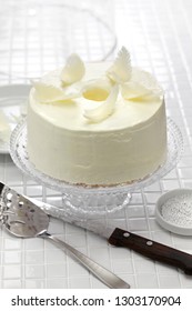 Homemade Angel Food Cake Garnish Ideas, White Chocolate Feathers