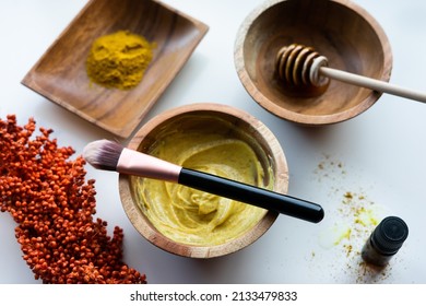 Homemade Beauty Mask Regiment, Turmeric And Honey