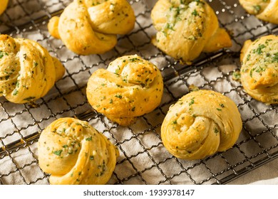 Homemade Buttery Garlic Knot Bread With Parsley