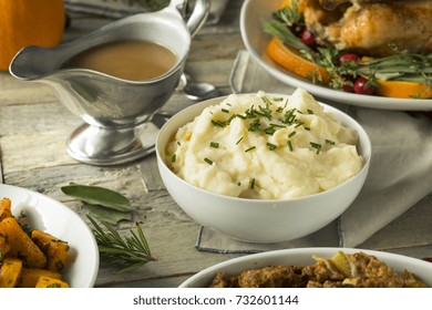 Homemade Creamy Whipped Mashed Potatoes With Chives