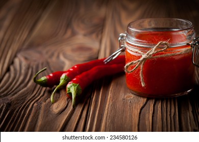 Homemade DIY Natural Hot Chilli Sauce Sriracha