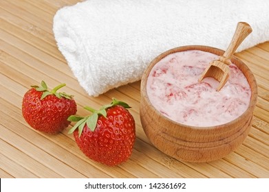 Homemade facial mask of strawberry and cream