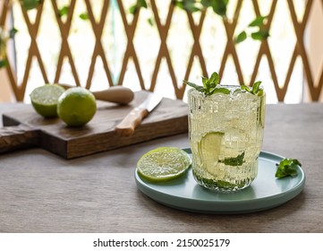 Homemade Fizzy Lime Lemonade Drink. Also Mojito Mocktail, Or Cocktail. 