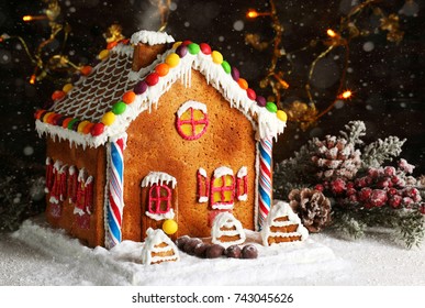 46,219 Gingerbread House Stock Photos, Images & Photography | Shutterstock