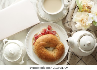 Homemade Grape And Cream Cheese In Tea Leaves Bagel Sandwich For Delicious Breakfast 