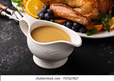 Домашний соус в соусе с индейкой на День Благодарения или Рождество