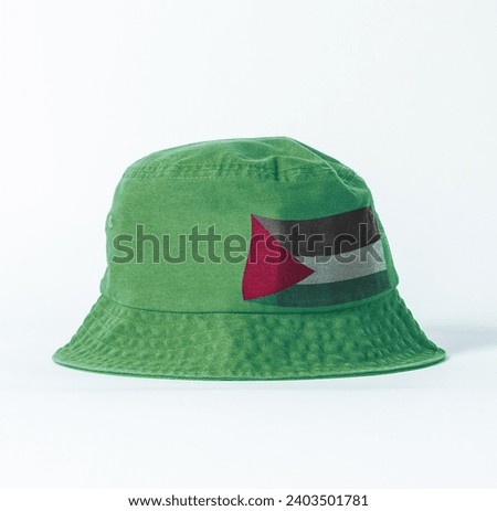 Homemade green bucket hat, drilled fabric. with a picture of a flag, it's going viral.