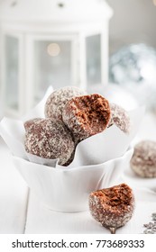 Homemade Healthy Vegan Chocolate Truffles.