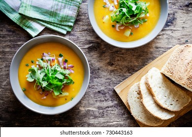 Homemade healthy vegetable soup with some bread