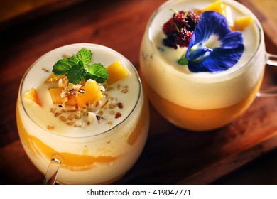 Homemade Mango Parfait (Yogurt Drinks)