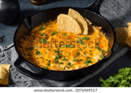 Homemade Mexican Chorizo Queso Oaxaca Dip with Tortilla Chips Foto stock © 
