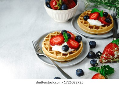 2,778 Mini waffles Images, Stock Photos & Vectors | Shutterstock