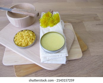 Homemade natural beeswax wood cleaner for wooden cutting boards and surfaces