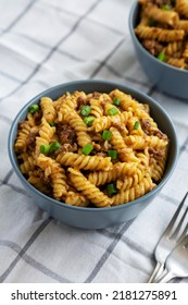 Homemade One-Pot Cheeseburger Pasta In Bowls, Side View. 