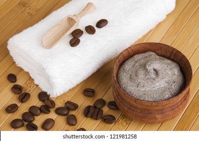 Homemade skin exfoliant (skin scrub) of ground coffee and sour cream