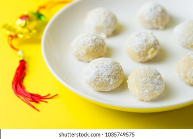 Homemade Snow Ball Cookies Ready To Serve