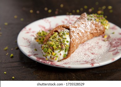 3,831 Sicilian cannoli Images, Stock Photos & Vectors | Shutterstock