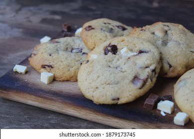 Homemade Triple Chocolate Chunk Cookies 