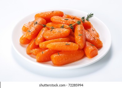 Honey Glazed Baby Carrots With Thyme