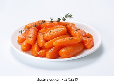 Honey Glazed Baby Carrots With Thyme