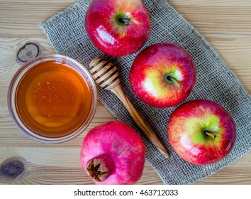 11,162 Apple pomegranate honey Images, Stock Photos & Vectors ...