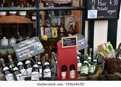 Honfleur; France - August 18 2020 : Wine Merchant