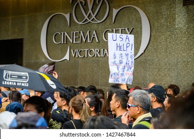 Hong Kong- 16 JUN 2019: 2 Million Citizens Are Protesting Against Extradition Bill. Chinese Translation: Police Is Murdering. Stephen Lo And Carrie Lam Are Lost Of Humanity. 