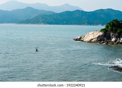 Hong Kong Cheung Chau, Some One Is Sailing