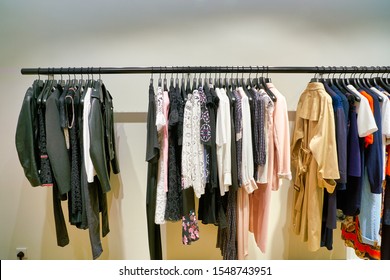 93 Sandro Store Images, Stock Photos & Vectors | Shutterstock