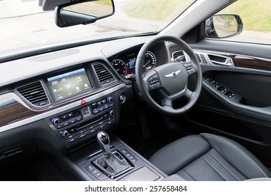 Hyundai Genesis Images Stock Photos Vectors Shutterstock