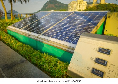 HONG KONG, CHINA - JANUARY 22, 2017: Solar Pannel In Victoria Peak Tower And Tram In Hong Kong