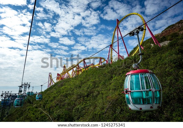 Hong Kong China, Nov 29, 2018: Cablecar in\
Ocean Park, Hongkong. Cable car carries tourists from the lowlands\
entrance area to the upper\
headlands