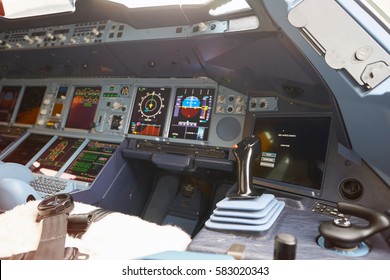 emirates a380 cockpit